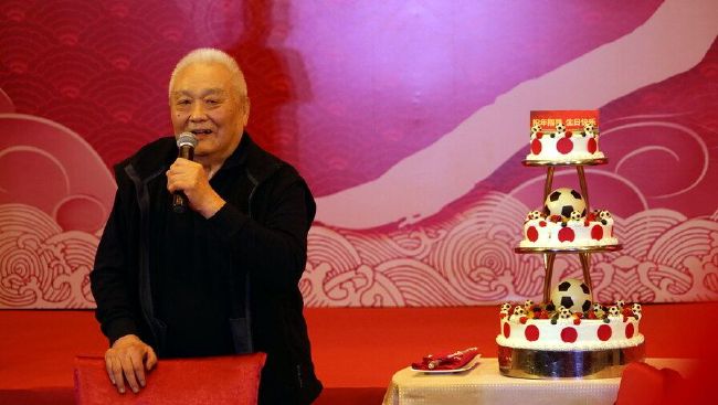 曼联如今仍存着有朝一日让他回归的想法，但看起来可能性很低。